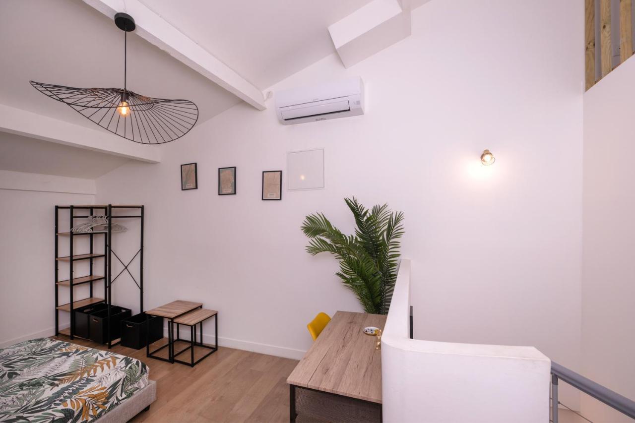 Le Nostradamus - Magnifique Appartement Cours Principal Plein Centre Avec Parking Salon-de-Provence Exterior photo