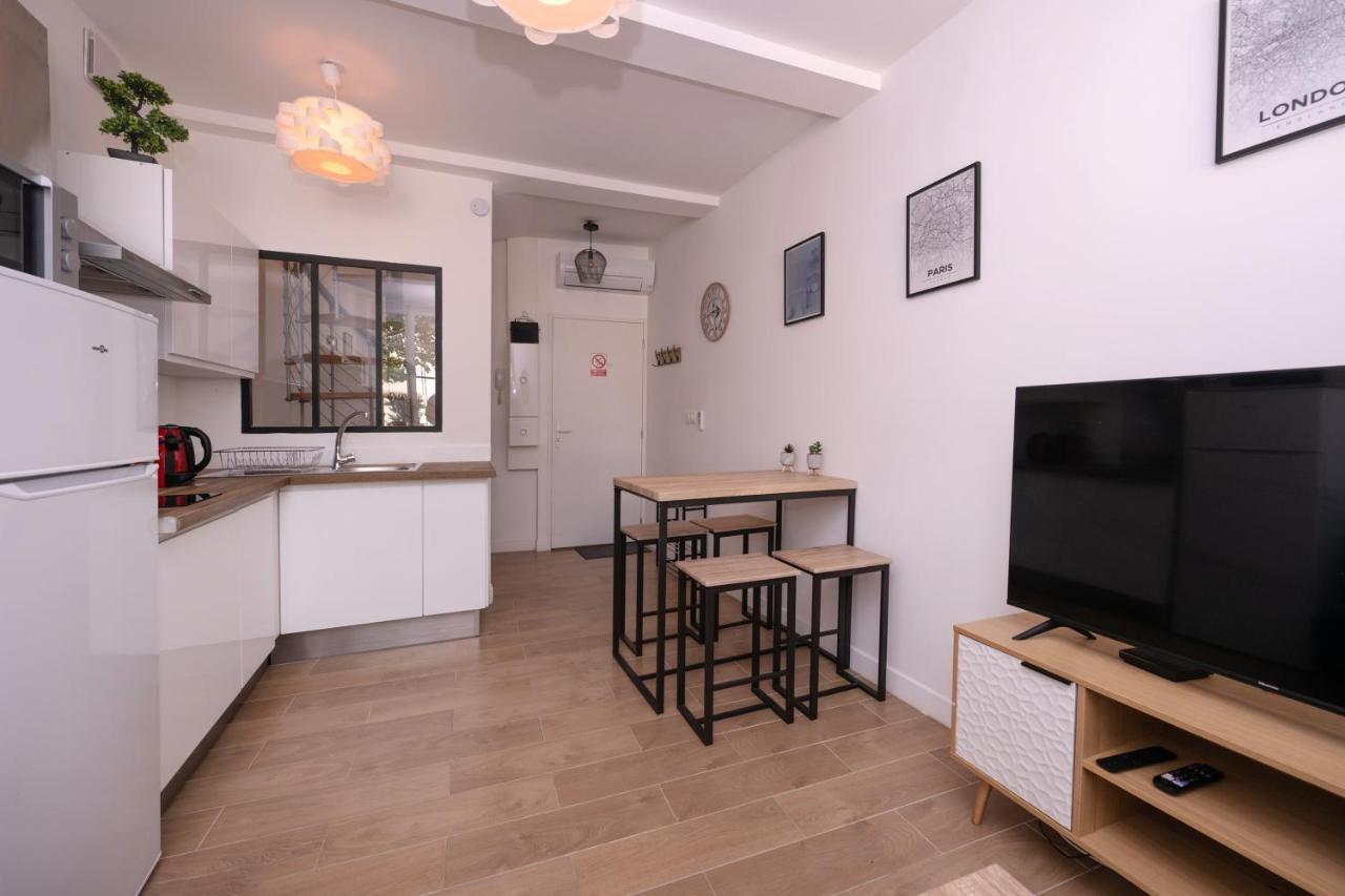 Le Nostradamus - Magnifique Appartement Cours Principal Plein Centre Avec Parking Salon-de-Provence Exterior photo
