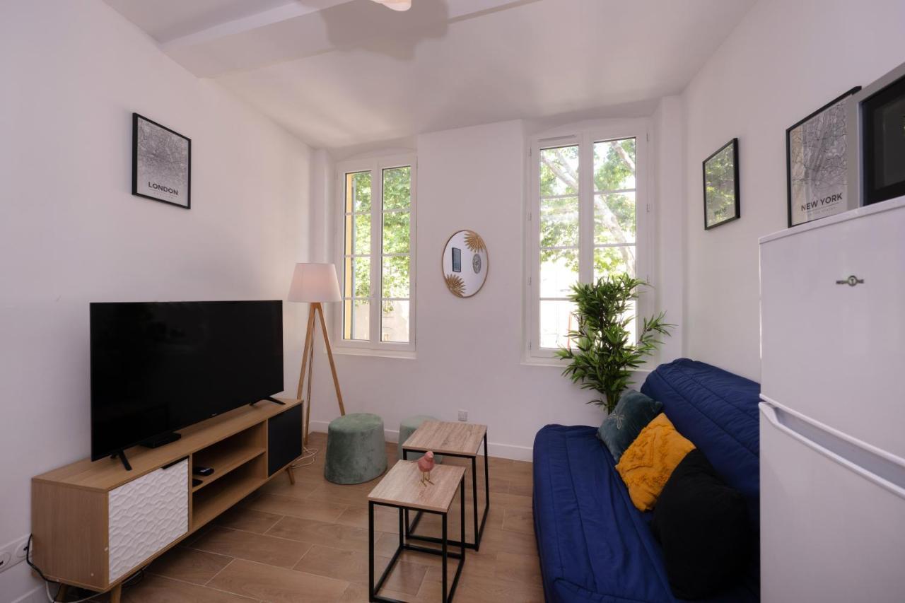Le Nostradamus - Magnifique Appartement Cours Principal Plein Centre Avec Parking Salon-de-Provence Exterior photo
