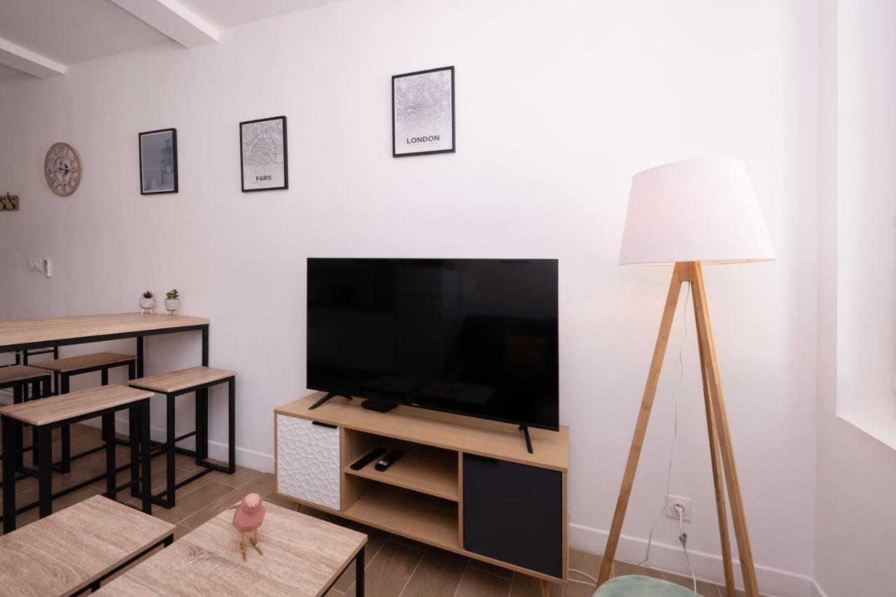 Le Nostradamus - Magnifique Appartement Cours Principal Plein Centre Avec Parking Salon-de-Provence Exterior photo